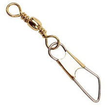 Load image into Gallery viewer, Eagle Claw Barrel Swivel w/Safety Snap
